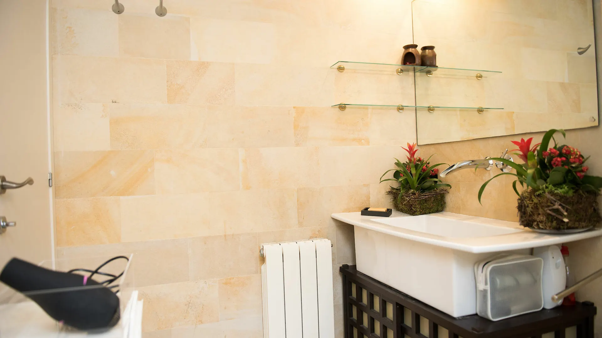 Go Barcelona Guest House Hotel