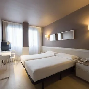 Hotell Paral-lel